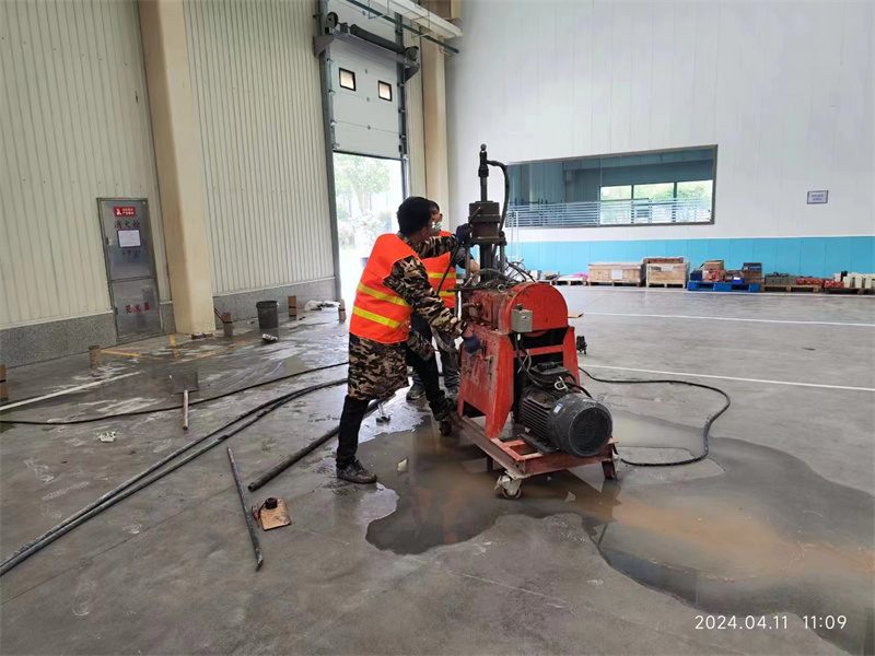 闵行厂房地面下沉塌陷注浆加固施工